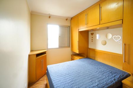 Apartamento à venda com 67m², 3 quartos e 1 vagaQuarto 02