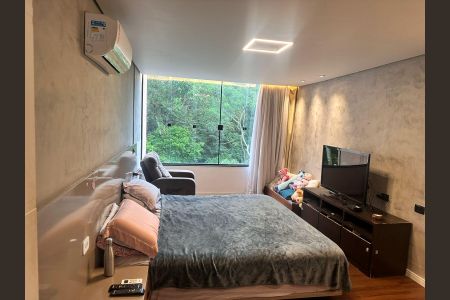 Quarto de casa para alugar com 3 quartos, 345m² em Jardim Guapituba, Mauá