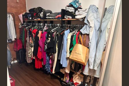 Quarto de casa para alugar com 3 quartos, 345m² em Jardim Guapituba, Mauá