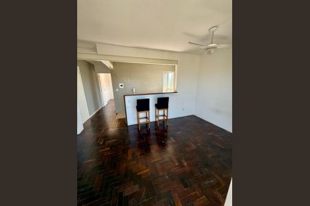 Sala de apartamento à venda com 1 quarto, 48m² em Bom Jesus, Porto Alegre