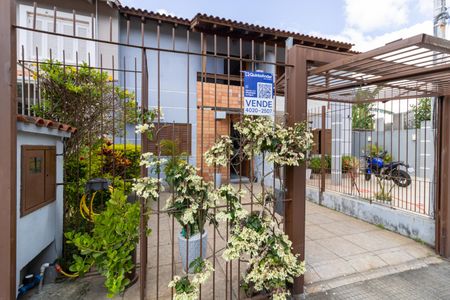 Casa à venda com 189m², 2 quartos e 2 vagasFachada