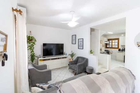 Sala de casa à venda com 2 quartos, 189m² em Hípica, Porto Alegre