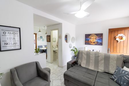 Sala de casa à venda com 2 quartos, 189m² em Hípica, Porto Alegre