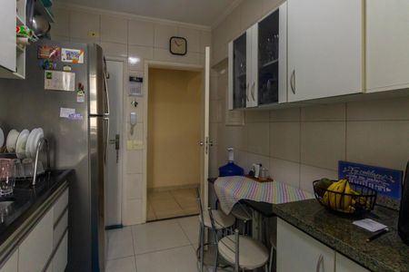 Apartamento à venda com 70m², 2 quartos e 2 vagasCozinha 