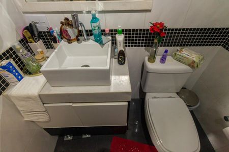 Apartamento à venda com 70m², 2 quartos e 2 vagasBanheiro