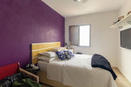 Apartamento à venda com 70m², 2 quartos e 2 vagasQuarto 2