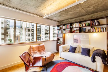 Sala de apartamento para alugar com 2 quartos, 75m² em Indianópolis, São Paulo