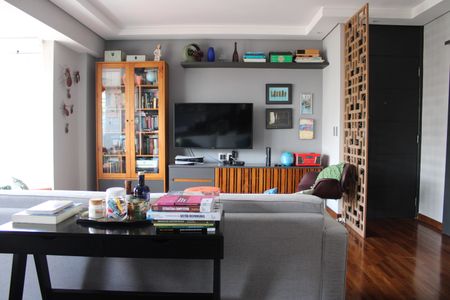 Sala de apartamento à venda com 3 quartos, 91m² em Vila Mariana, São Paulo