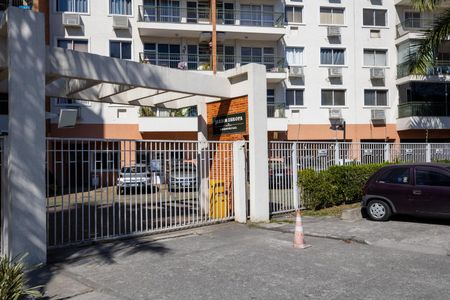 Apartamento para alugar com 100m², 4 quartos e 1 vagaFachada do condomínio