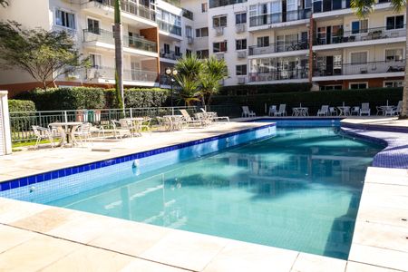 Apartamento para alugar com 100m², 4 quartos e 1 vagaÁrea comum - Piscina