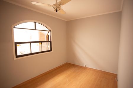 Casa para alugar com 130m², 3 quartos e 2 vagasQUARTO 2