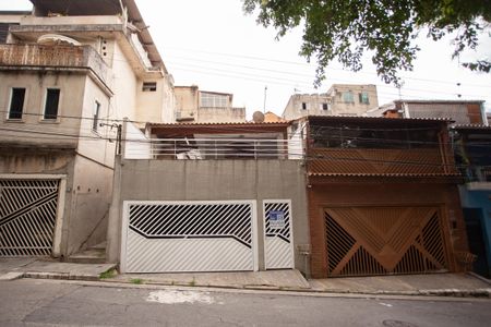 Casa para alugar com 130m², 3 quartos e 2 vagasFACHADA