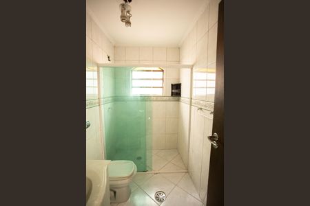 Casa para alugar com 130m², 3 quartos e 2 vagasBANHEIRO