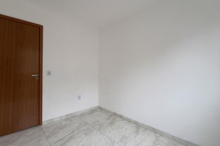 Quarto 1 de apartamento para alugar com 2 quartos, 42m² em Vila Alzira, Guarulhos