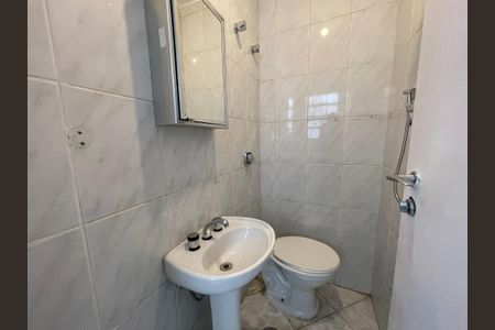 Apartamento para alugar com 72m², 3 quartos e 1 vaga Apartamento para alugar com 72m², 3 quartos e 1 vagaBanheiro 2