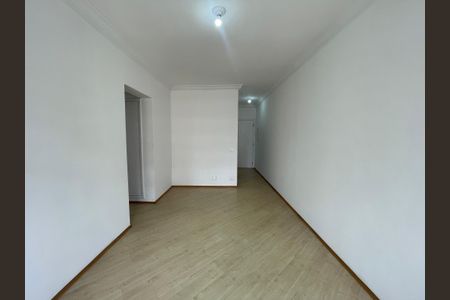 Apartamento para alugar com 72m², 3 quartos e 1 vaga Apartamento para alugar com 72m², 3 quartos e 1 vagaSala