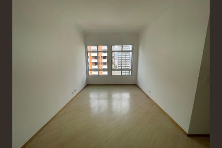Apartamento para alugar com 72m², 3 quartos e 1 vaga Apartamento para alugar com 72m², 3 quartos e 1 vagaSala