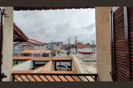 Casa para alugar com 75m², 2 quartos e 2 vagas Casa para alugar com 75m², 2 quartos e 2 vagasSacada do Quarto 2