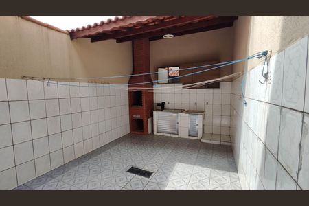 Casa para alugar com 75m², 2 quartos e 2 vagas Casa para alugar com 75m², 2 quartos e 2 vagasÁrea de Serviço
