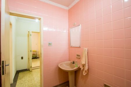 Casa à venda com 135m², 2 quartos e 3 vagasBanheiro