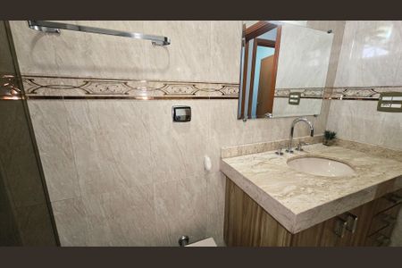 Casa à venda com 339m², 5 quartos e 2 vagasBanheiro