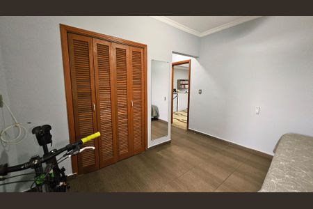 Casa à venda com 339m², 5 quartos e 2 vagasQuarto 3