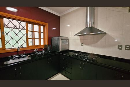 Casa à venda com 339m², 5 quartos e 2 vagasCozinha