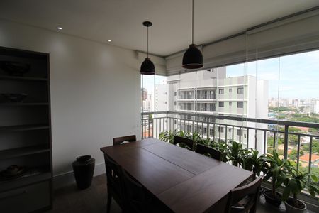 Varanda de apartamento para alugar com 2 quartos, 74m² em Caxingui, São Paulo