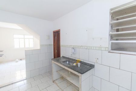 Casa para alugar com 100m², 2 quartos e sem vaga Casa para alugar com 100m², 2 quartos e sem vagaCozinha e Área de Serviço