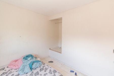 Quarto 1 de casa para alugar com 2 quartos, 100m² em Marechal Hermes, Rio de Janeiro