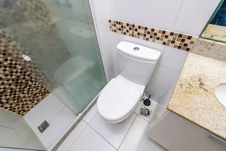 Apartamento à venda com 65m², 3 quartos e 1 vagaBanheiro Social