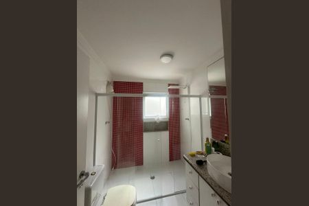Banheiro de casa à venda com 3 quartos, 250m² em Jardim do Luar (fazendinha), Santana de Parnaíba