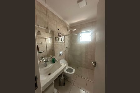 Banheiro de casa à venda com 3 quartos, 250m² em Jardim do Luar (fazendinha), Santana de Parnaíba