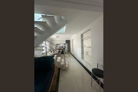 Sala de casa à venda com 3 quartos, 250m² em Jardim do Luar (fazendinha), Santana de Parnaíba