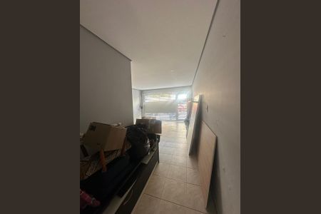 Casa à venda com 250m², 3 quartos e 2 vagas Casa à venda com 250m², 3 quartos e 2 vagasÁrea externa