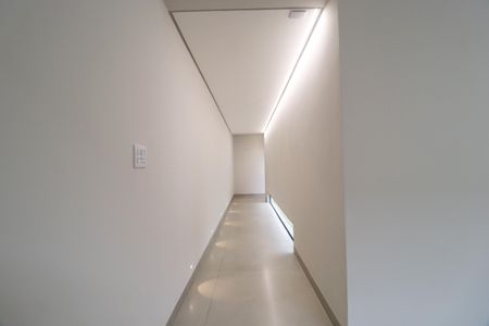 Casa de condomínio para alugar com 200m², 3 quartos e 4 vagasCorredor