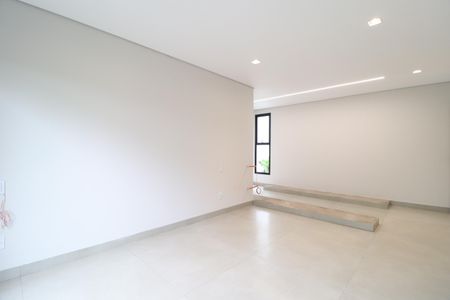 Casa de condomínio para alugar com 200m², 3 quartos e 4 vagasQuarto 3 - Suíte