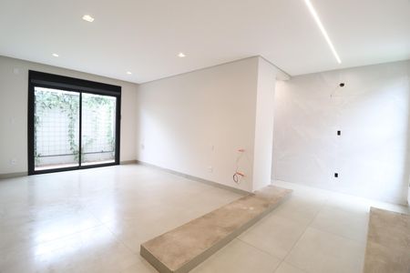 Casa de condomínio para alugar com 200m², 3 quartos e 4 vagasQuarto 3 - Suíte