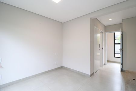 Casa de condomínio para alugar com 200m², 3 quartos e 4 vagasQuarto 2 - Suíte