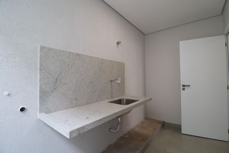 Casa de condomínio para alugar com 200m², 3 quartos e 4 vagasÁrea de Serviço