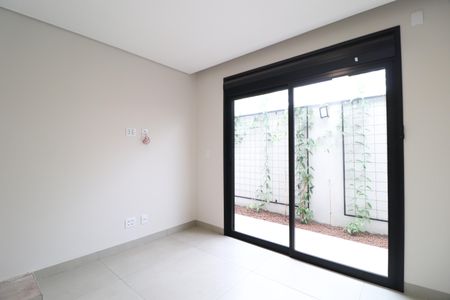 Casa de condomínio para alugar com 200m², 3 quartos e 4 vagasQuarto 2 - Suíte