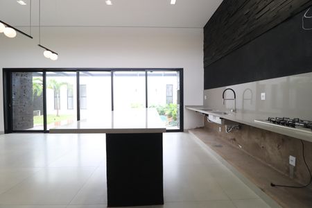 Casa de condomínio para alugar com 200m², 3 quartos e 4 vagasCozinha