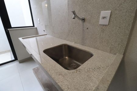 Casa de condomínio para alugar com 200m², 3 quartos e 4 vagasÁrea de Serviço