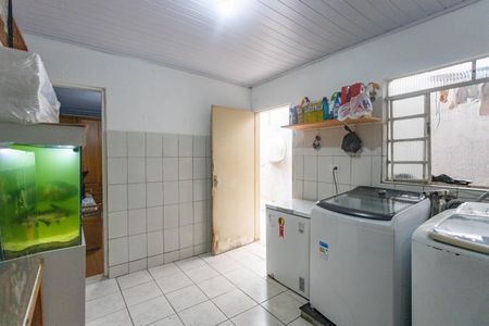 Casa à venda com 150m², 3 quartos e 1 vagaÁrea de serviço 