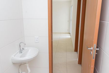 Apartamento para alugar com 45m², 2 quartos e sem vaga Apartamento para alugar com 45m², 2 quartos e sem vagaBanheiro