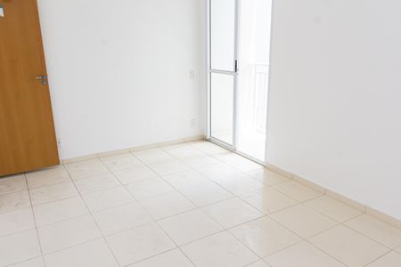 Sala de apartamento para alugar com 2 quartos, 45m² em Guaratiba, Rio de Janeiro