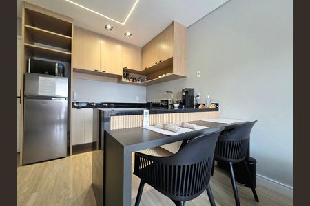 Studio para alugar com 25m², 1 quarto e 1 vaga Studio para alugar com 25m², 1 quarto e 1 vagaStudio