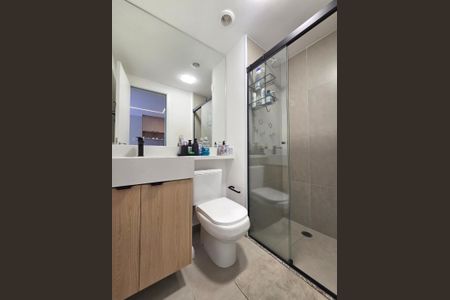 Studio para alugar com 25m², 1 quarto e 1 vaga Studio para alugar com 25m², 1 quarto e 1 vagaBanheiro