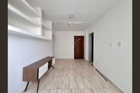 Sala de apartamento para alugar com 2 quartos, 73m² em Cidade Nova, Rio de Janeiro
