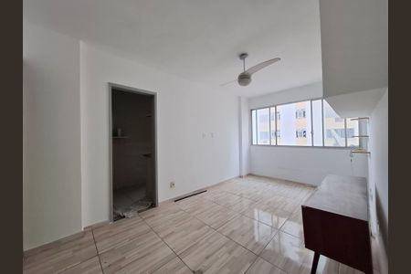 Sala de apartamento para alugar com 2 quartos, 73m² em Cidade Nova, Rio de Janeiro